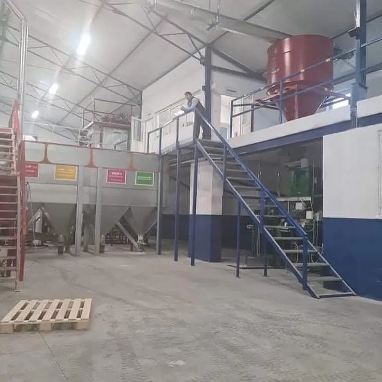 Marcin Miller (Boys) otwiera nowy biznes?! Szokujący wpis gwiazdora disco polo.
